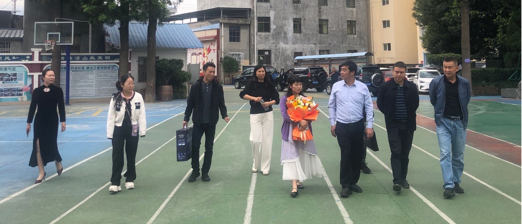 简报图片1.jpg